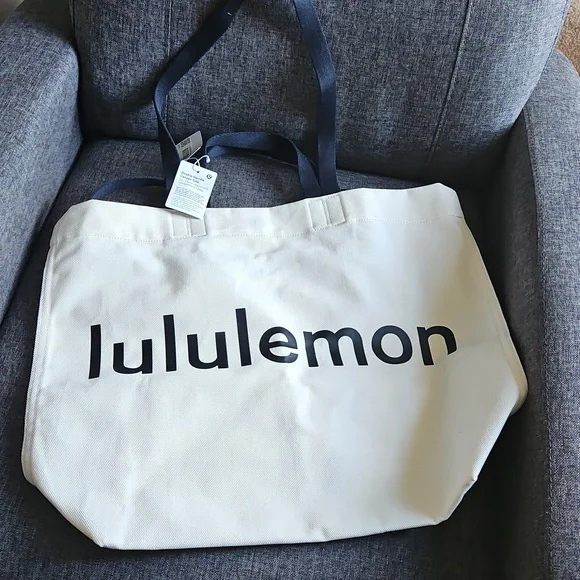 Lululemon NWT Double Handle Canvas Tote Bag 17L Cream Snap Closure Inside Pocket - Picture 1 of 5